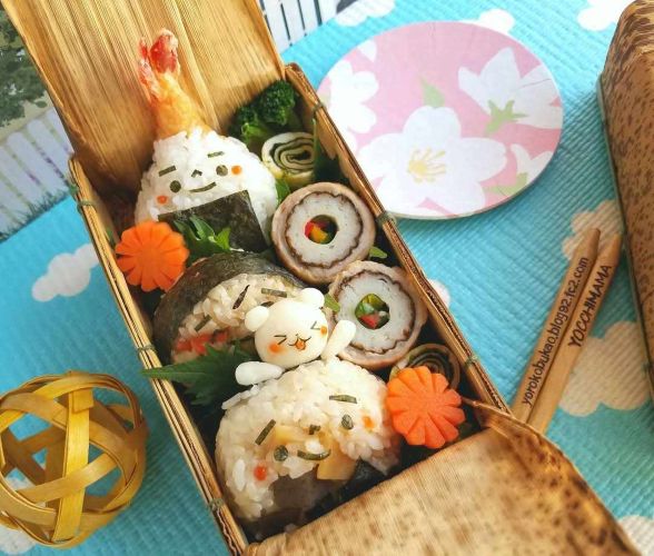 古風に♪3種のおむすび弁当♪天むすも入ってるよ~^^&羽田空港で一押しのテイクアウトおにぎりはこれっ!!お米絶品!!お味も最高「和倉温泉 加賀谷」さんの「お結び じゃことわさび菜」最高!!! 古風に♪3種のおむすび弁当♪天むすも入ってるよ~^^&羽田空港で一押しのテイクアウトおにぎりはこれっ!!お米絶品!!お味も最高「和倉温泉 加賀谷」さんの「お結び じゃことわさび菜」最高!!!