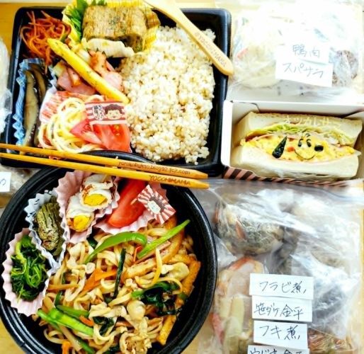 大衆食堂かよっ！！スヌーピー玉子サンド付きお弁当と麺弁当＆札幌市東区「一和鮮魚店」タラバ安っΣ(･ω･ﾉ)ﾉ！「いちわ飯」でミックスフライも海鮮丼も大満喫