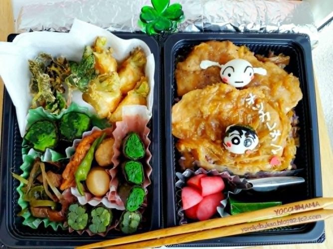 クレヨンしんちゃんキャラ弁と山菜弁当＆広島県広島駅「ekie」内「くろべん広島駅店」さんで「のり弁鮭塩こうじ焼」弁当が絶品鮭厚切りで激ウマ！！！！