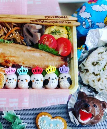 並ぶと可愛い(*´艸`*)シマエナガ弁当♪＆広島県　アーケード内に神社！！